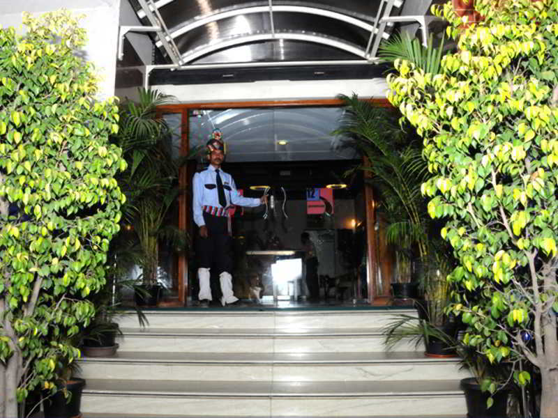 Upar Hotels Indiranagar บังกาลอร์ ภายนอก รูปภาพ
